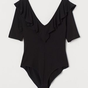 Flounced deep V-neck bodysuit